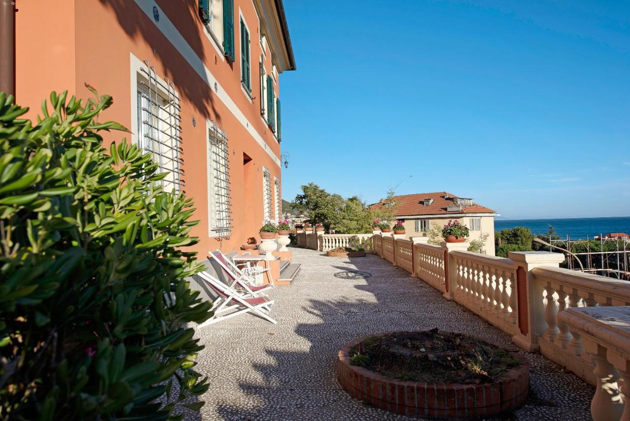 Trilocale In Villa Vista Mare Apt 3 Varazze Kültér fotó